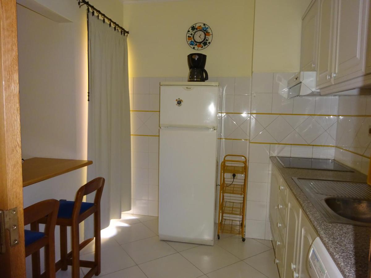 Apartamento T1 Com Piscina E Vista Mar - Praia Da Rocha Portimao Exterior photo